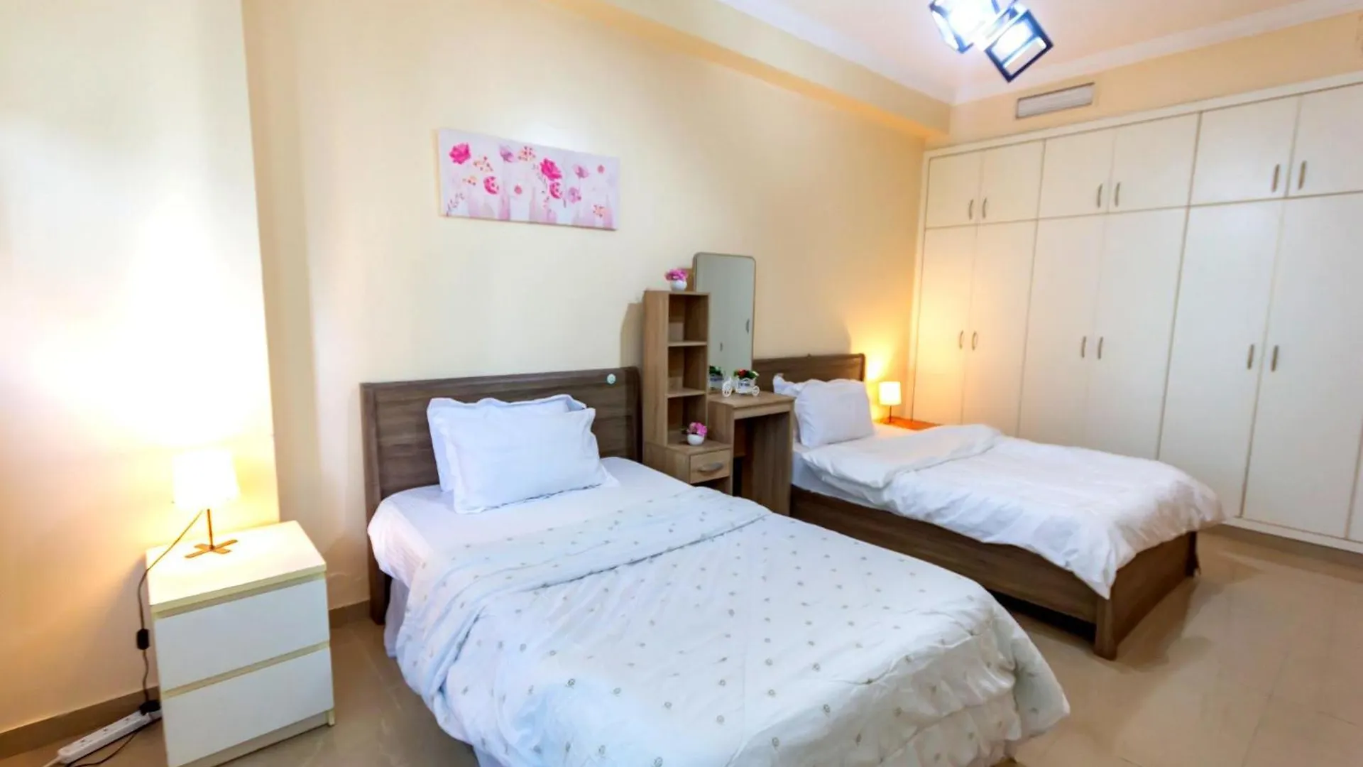 Rooms For Girls In Marina Dubai, The Best Offer