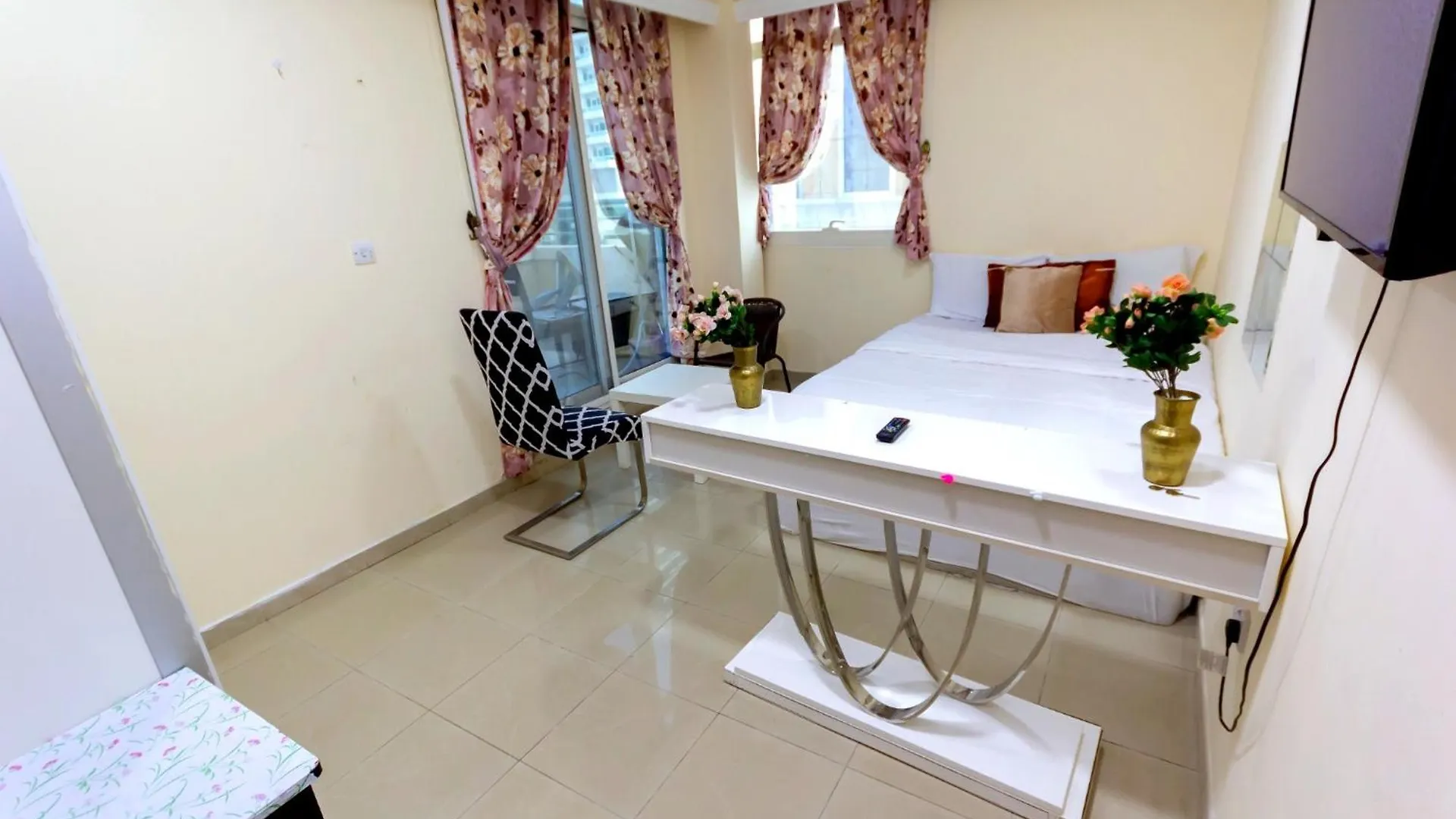 Homestay Rooms For Girls In Marina Dubai, The Best Offer