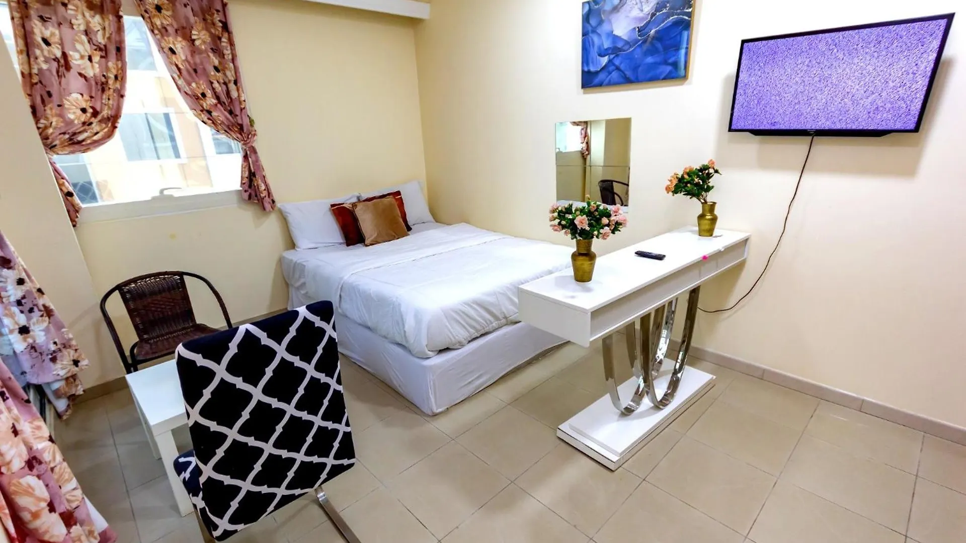 Rooms For Girls In Marina Dubai, The Best Offer