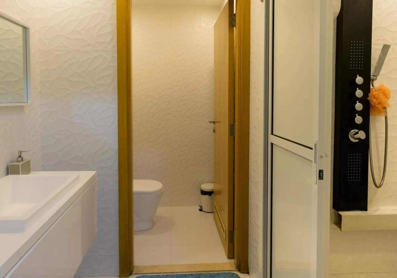 Homestay Rooms For Girls In Marina Dubai, The Best Offer United Arab Emirates