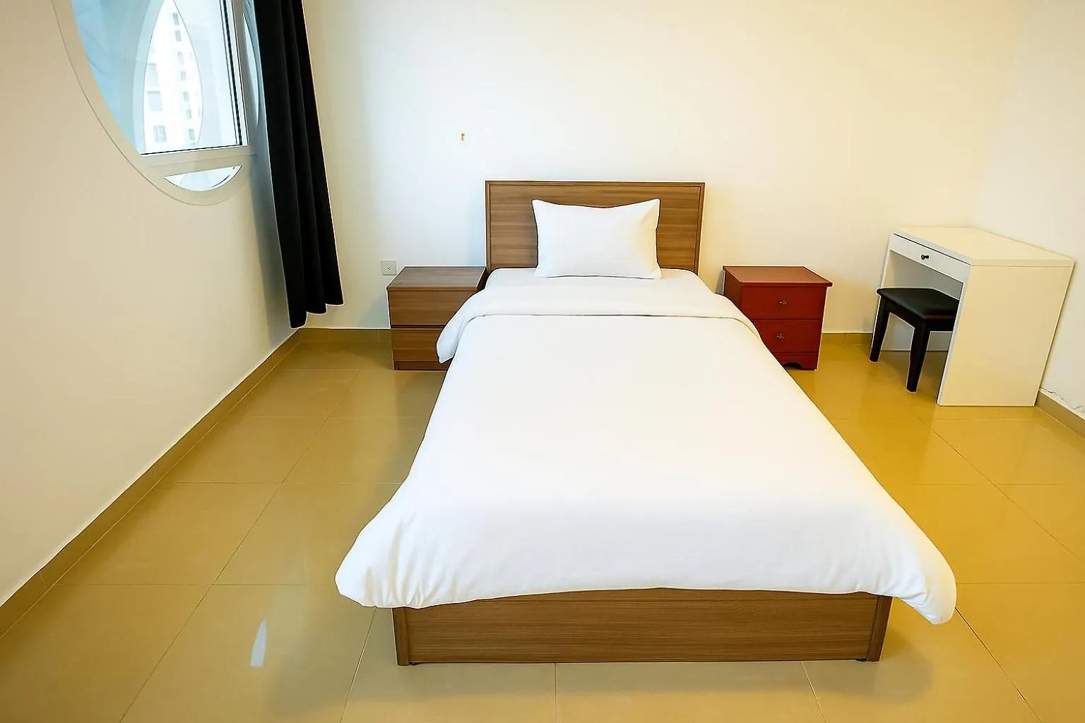 Rooms For Girls In Marina Dubai, The Best Offer 0*, Dubaj
